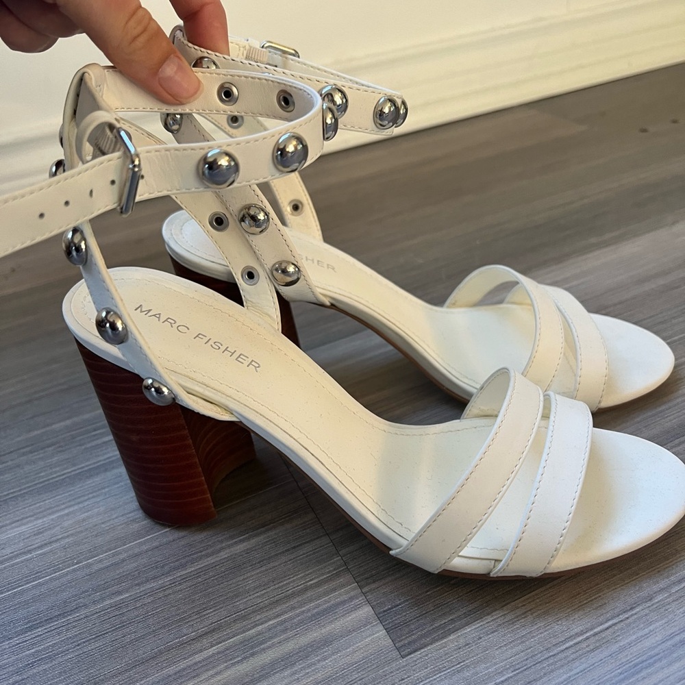 NWOB Marc Fisher Sandals